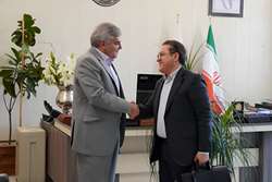  دیدار رئیس دانشگاه علوم با مدیرکل امور مالیاتی استان فارس؛ تاکید بر تعامل سازنده و شفافیت مالیاتی