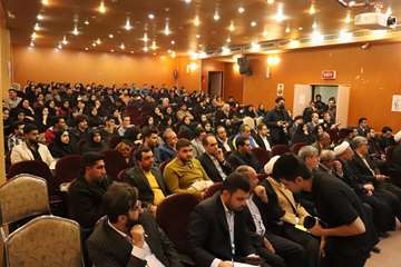 در نشستی صمیمانه، استاندار فارس با دانشجویان شهرستان جهرم دیدار و گفتگو کرد