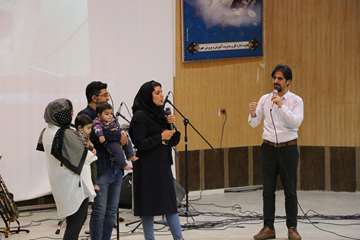 خلق لحظاتی ناب و  باشکوه در جشن بزرگ پرستاران / از ۱۸۰ پرستار نمونه و برتر دانشگاه تقدیر شد