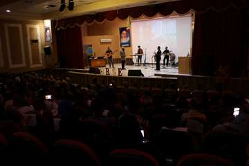 خلق لحظاتی ناب و  باشکوه در جشن بزرگ پرستاران / از ۱۸۰ پرستار نمونه و برتر دانشگاه تقدیر شد