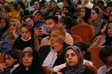 خلق لحظاتی ناب و  باشکوه در جشن بزرگ پرستاران / از ۱۸۰ پرستار نمونه و برتر دانشگاه تقدیر شد