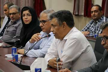  از کارکنان نمونه و برتر دانشگاه تجلیل شد