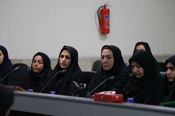  از کارکنان نمونه و برتر دانشگاه تجلیل شد