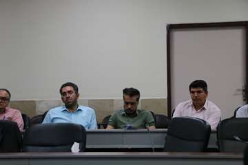  از کارکنان نمونه و برتر دانشگاه تجلیل شد