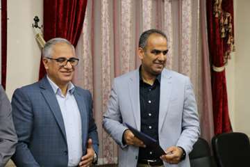 مراسم تقدیر از کارمندان نمونه و برتر دانشگاه