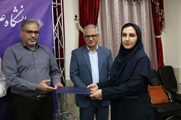 مراسم تقدیر از کارمندان نمونه و برتر دانشگاه