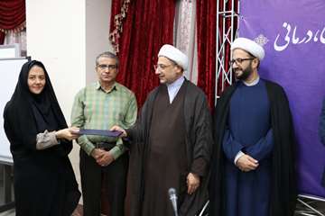 مراسم تقدیر از کارمندان نمونه و برتر دانشگاه