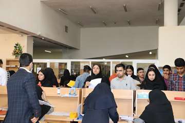 شور و شوق خانواده ها برای ثبت نام/ 284 دانشجوی جدید به جمع خانواده دانشگاه پیوستند