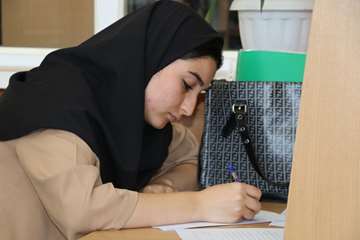 شور و شوق خانواده ها برای ثبت نام/ 284 دانشجوی جدید به جمع خانواده دانشگاه پیوستند