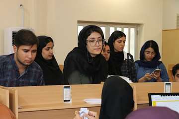 شور و شوق خانواده ها برای ثبت نام/ 284 دانشجوی جدید به جمع خانواده دانشگاه پیوستند