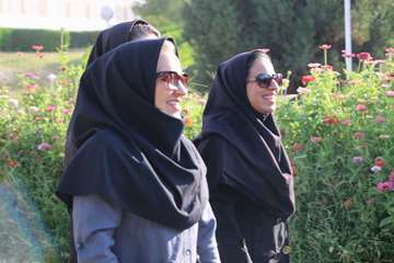 پیاده روی کارکنان
