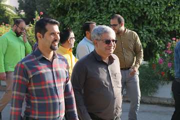 پیاده روی کارکنان
