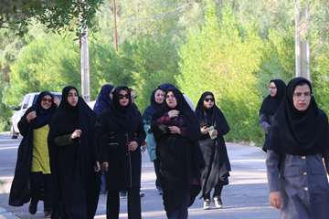 پیاده روی کارکنان
