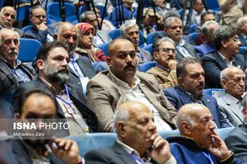 تجلیل از 3  نیکوکار جهرمی در همایش ملی تجلیل از خیران سلامت 