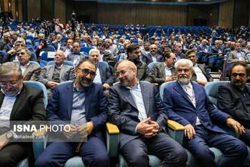 تجلیل از 3  نیکوکار جهرمی در همایش ملی تجلیل از خیران سلامت 