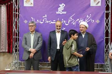 در یک جلسه معنوی از کربلائی های خادم در موکب صاحب الزمان تقدیر شد + عکس