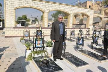 آیین گرامیداشت شهید مدافع سلامت جهرم در هفته دفاع مقدس