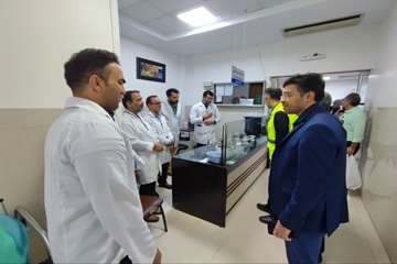 کاروان درمانی دانشگاه علوم پزشکی جهرم در شب های قدر به زائرین امام رضا (ع) خدمات رسانی کردند 