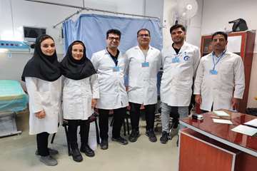 کاروان درمانی دانشگاه علوم پزشکی جهرم در شب های قدر به زائرین امام رضا (ع) خدمات رسانی کردند 