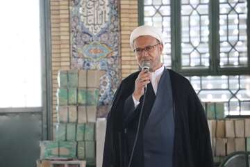 در دهه مبارک فجر گلزار شهدای مطهر رضوان و فردوس گلباران و عطرافشانی شد