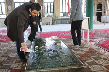 در دهه مبارک فجر گلزار شهدای مطهر رضوان و فردوس گلباران و عطرافشانی شد