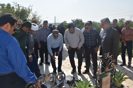 آیین گرامیداشت شهید مدافع سلامت جهرم در هفته دفاع مقدس 