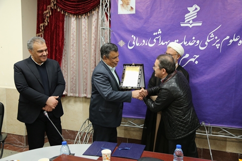  آیین تکریم و معارفه معاون توسعه مدیریت و منابع دانشگاه برگزار شد/ تداوم مسیر خدمت با نگاهی نو به مدیریت منابع